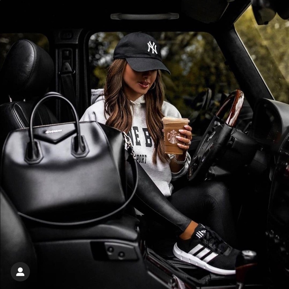 Authentic Givenchy Medium Antigona Black